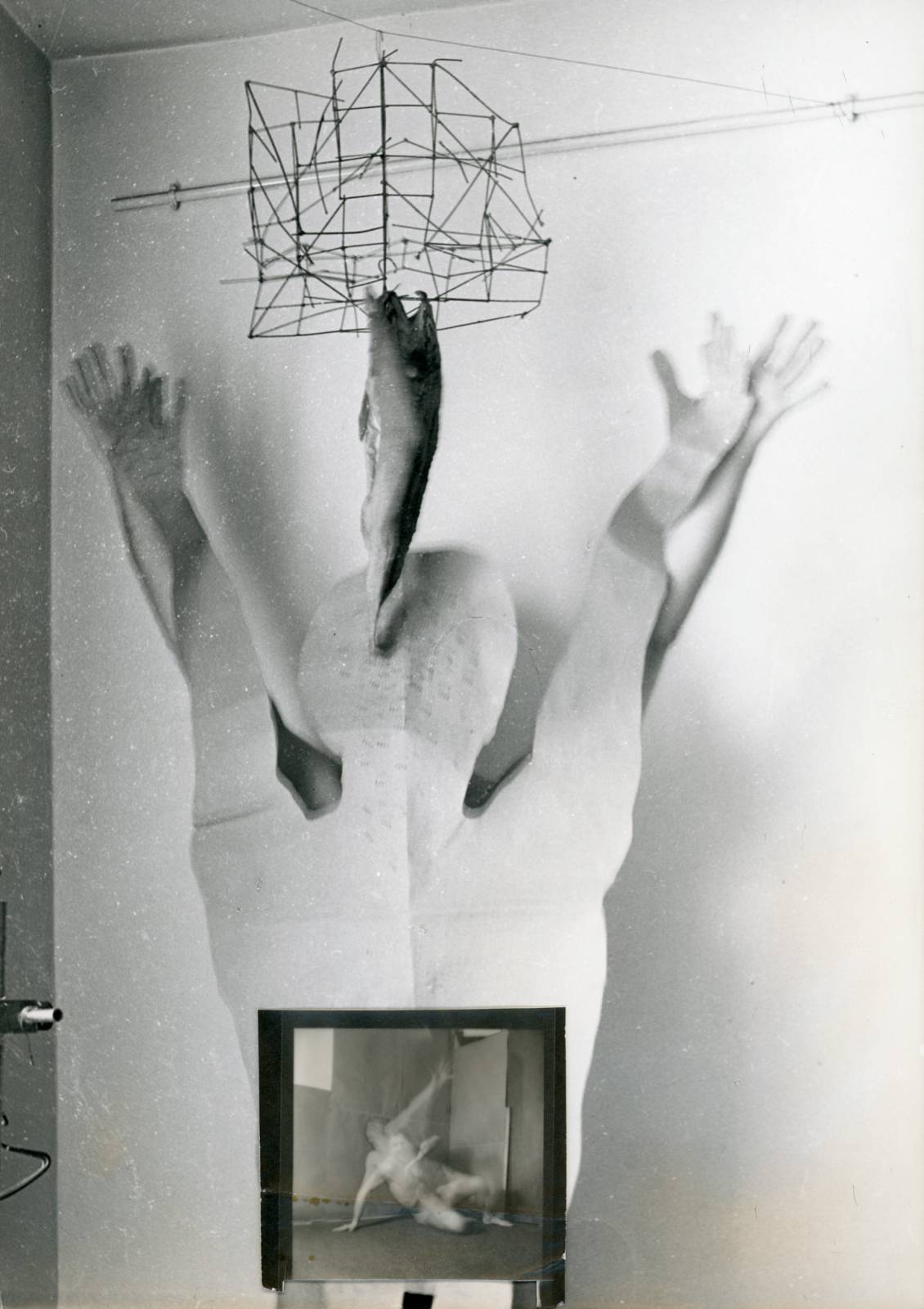 Galeria Jecza contribuie la patrimoniul celui mai cunoscut muzeu de artă contemporană din lume, MoMA 1 1 Iosif Kiraly Moving Body with Shadow and Fish 1988