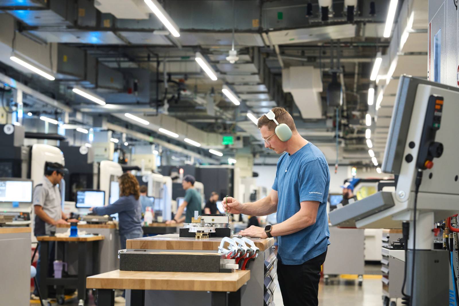 Apple pregătește investiții de 500 miliarde de dolari în următorii patru ani