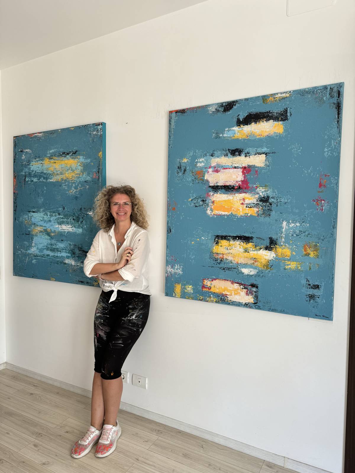 Flavia Bîrsan: „Arta mea este o invitație la introspecție și la descoperirea unei povești proprii” 3 Good Things Come to Those Who Dream si Message in the Bottle