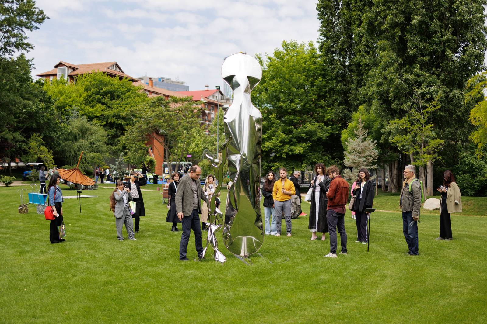 Galerii din Belgia, Germania, Austria și Polonia se alătură celor mai importante galerii de artă din...