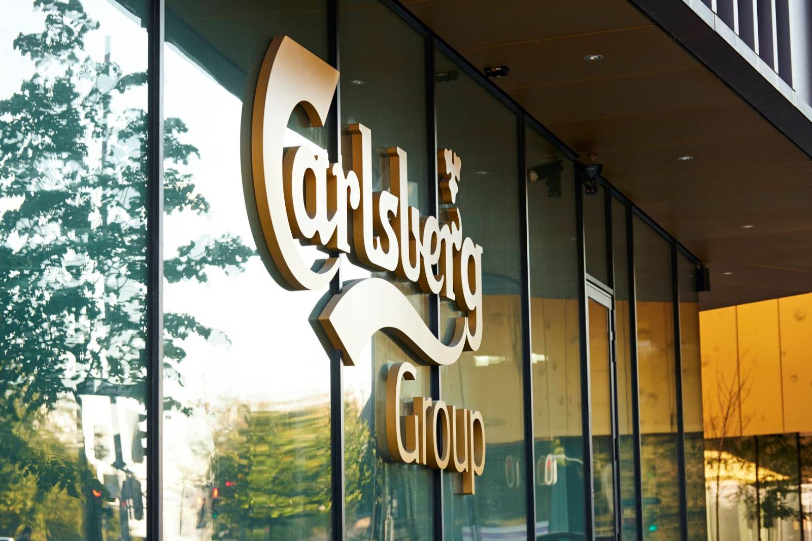 Carlsberg devine berea oficială UEFA pentru competițiile Echipelor Naționale de Fotbal