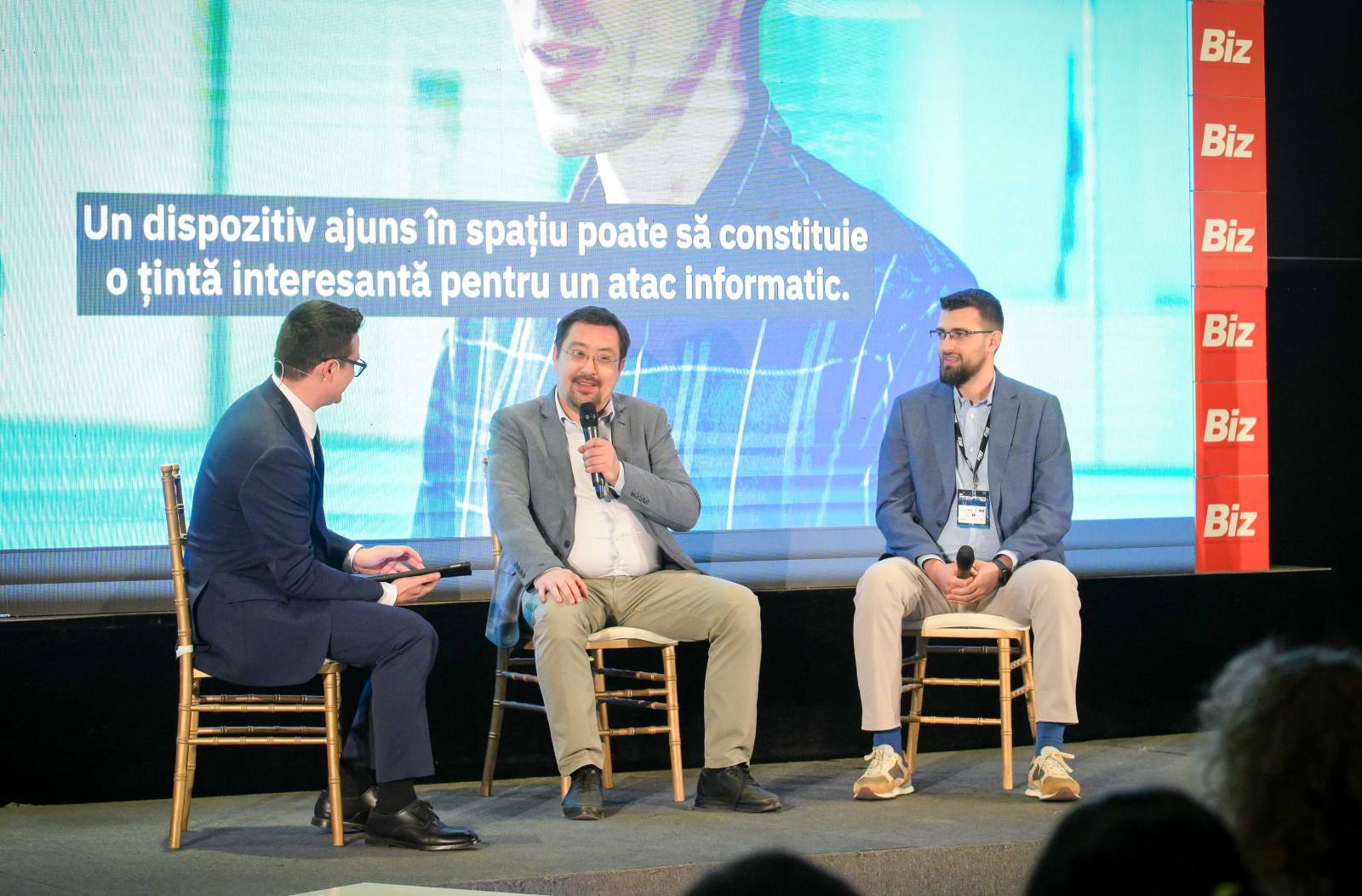 Paul Butnaru (Director of Product Management, Bitdefender) și Mugurel Bălan (Satellite Systems & AIT Manager, RISE)