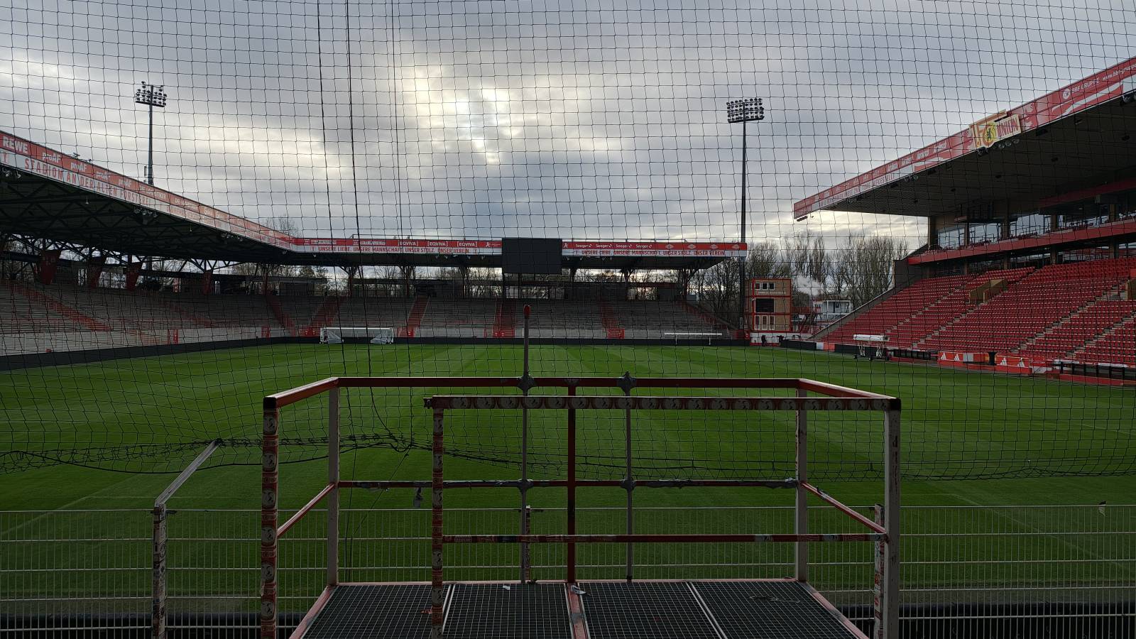 Jacob Sweetman, 1.FC Union Berlin: Pasiune cult pentru fotbal 3 IMG 20250129 100742898 HDR