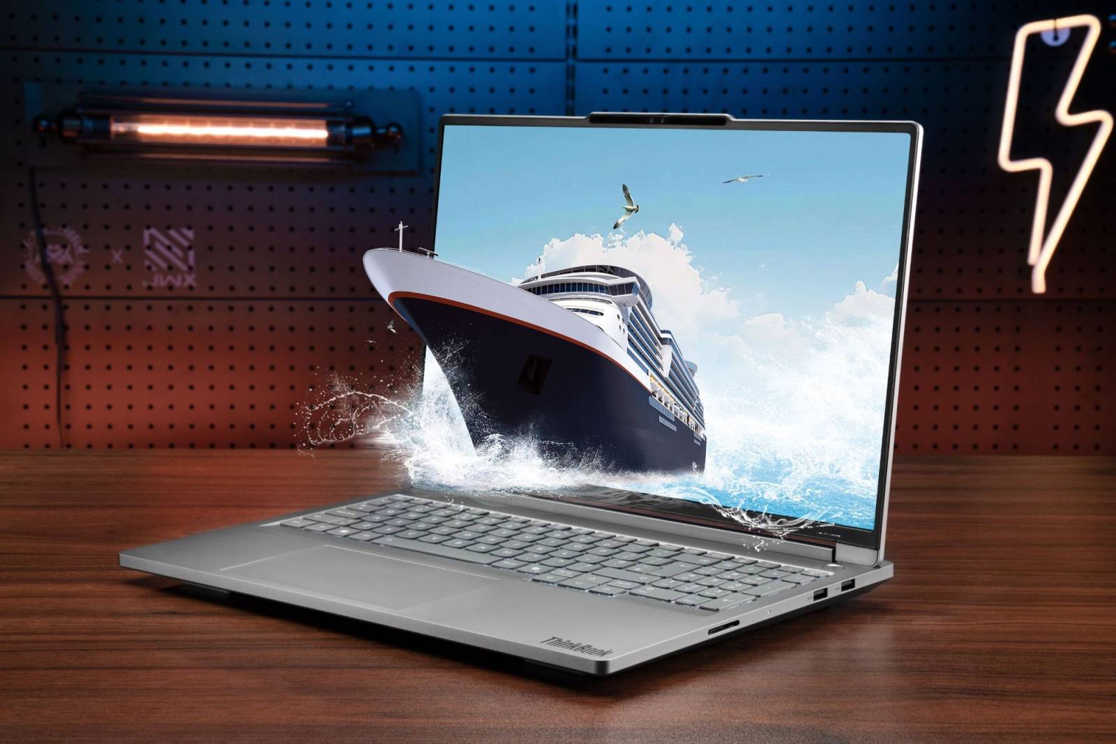 Lenovo a prezentat noi laptopuri din gama ThinkPad și ThinkBook 7 ThinkBook 3D Laptop Concept