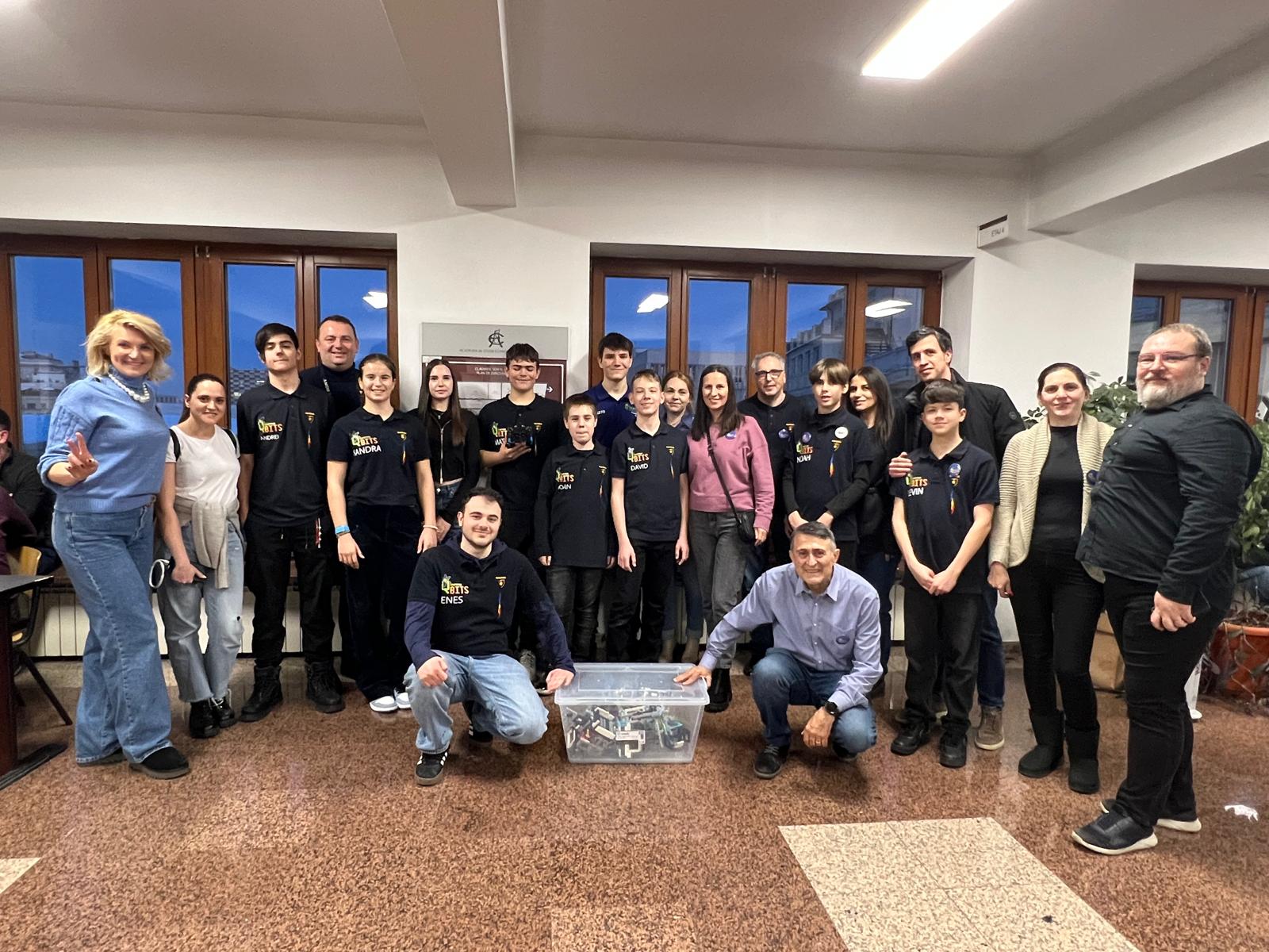 Drona Boboriță, dezvoltată de echipa de robotică QuantumBits, participă la competiția internaționa...