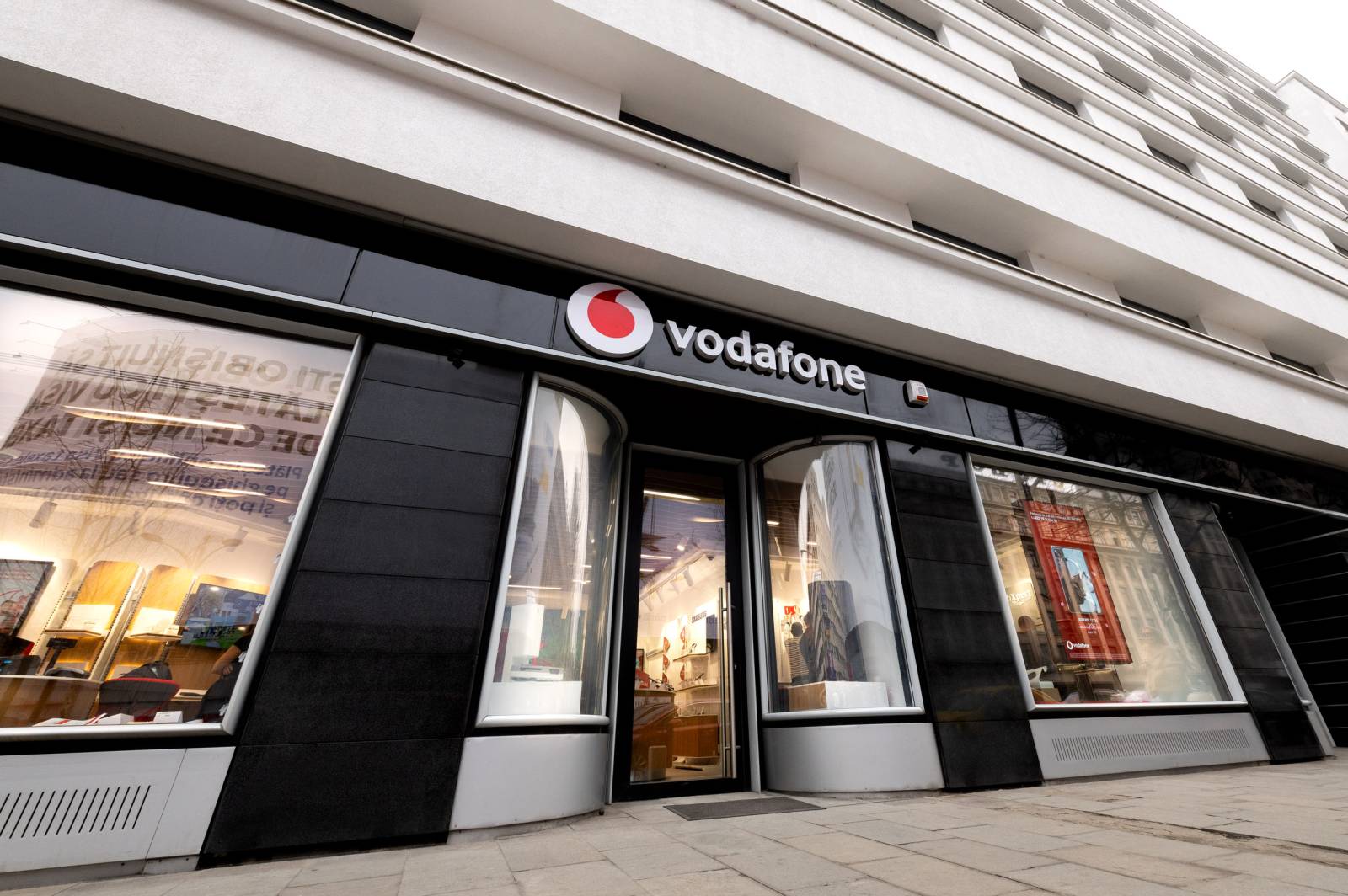 Vodafone EasyTech își consolidează poziția de “one-stop-shop”. Oferte pentru telefoane în rate