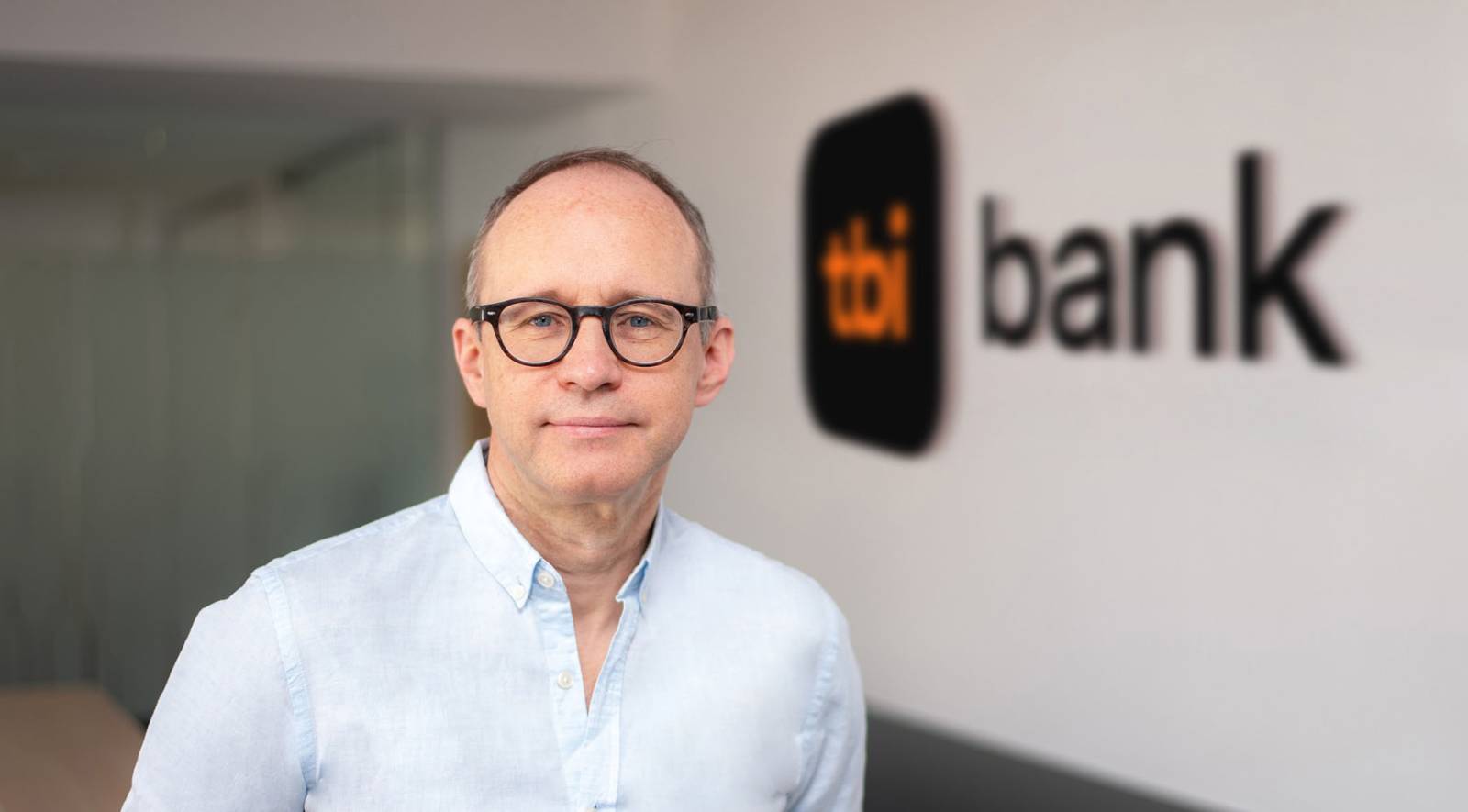 Lukas Tursa, tbi bank