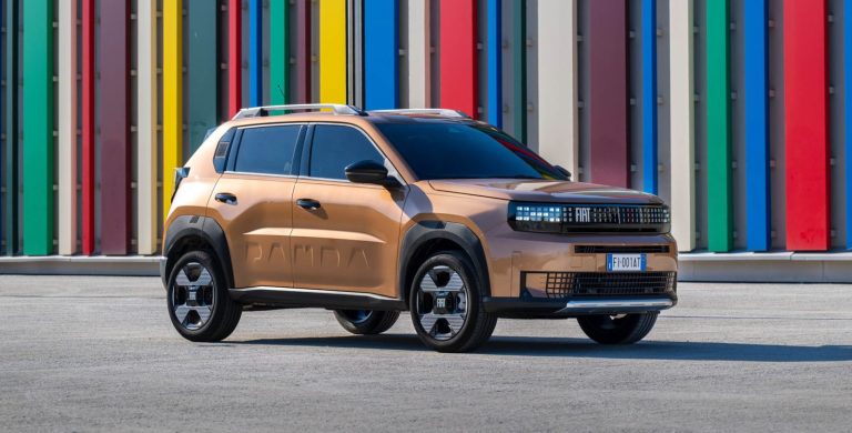 Fiat Grande Panda Hybrid 2025