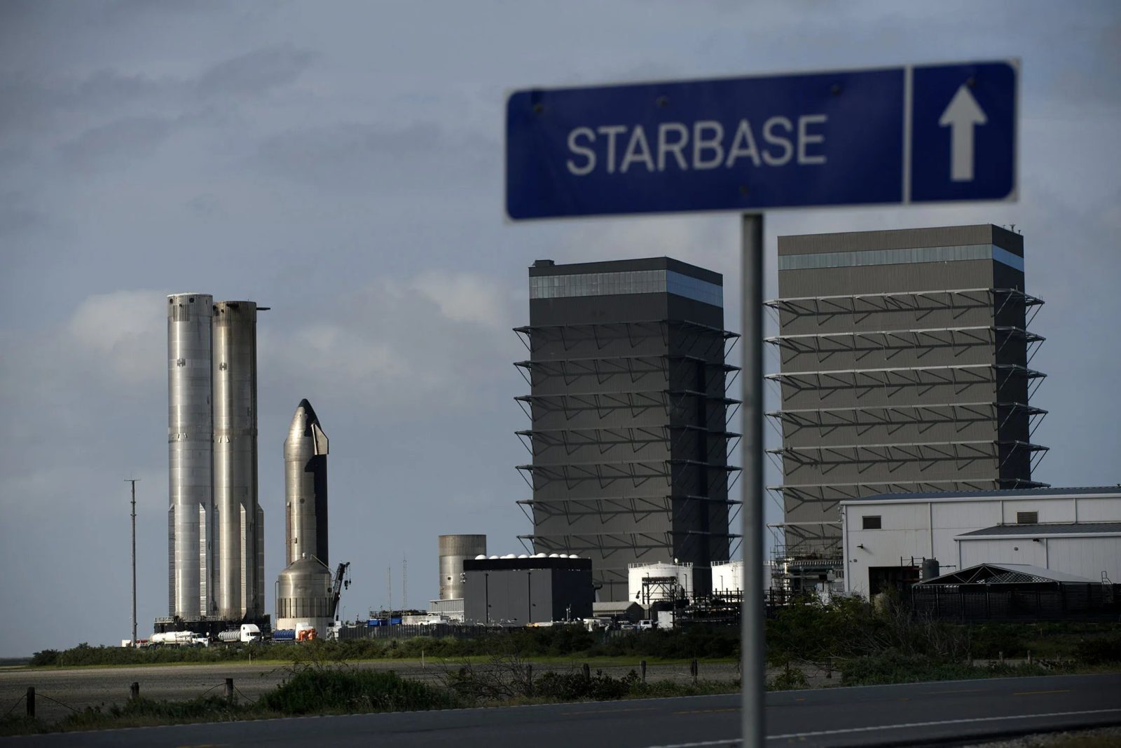 Elon Musk face oficial un oraș, Starbase, în jurul complexului industrial SpaceX