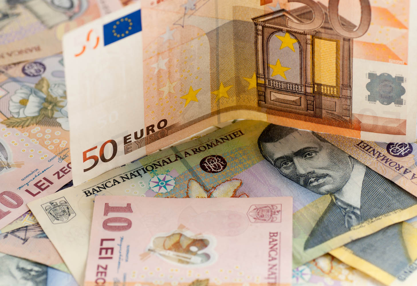 cursul leu - euro