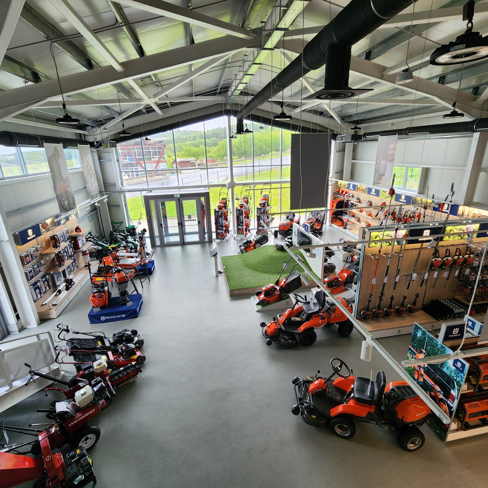 Husqvarna deschide un nou Concept Store în Cluj cu o investiție de peste 1 milion de euro