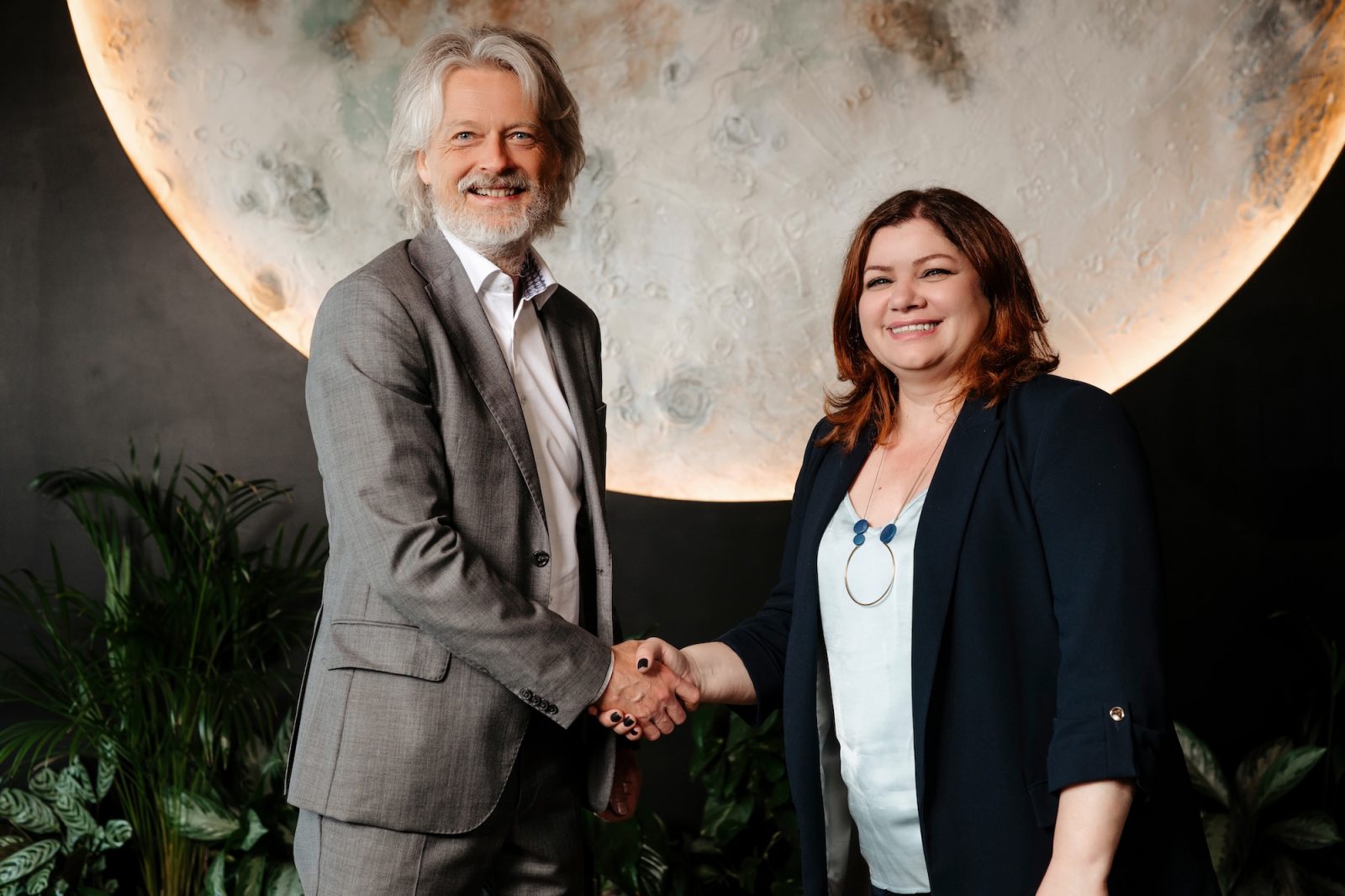 Polonezii de la Symfonia achiziționează NextUp, furnizor local de software ERP