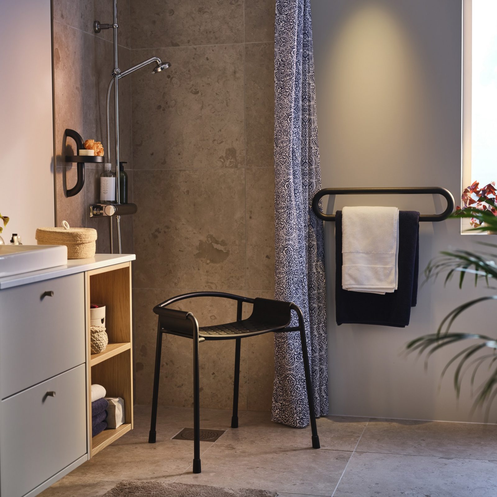 IKEA lansează colecția BÄSINGEN pentru persoanele cu mobilitate redusa 2 IKEA BASINGEN 01