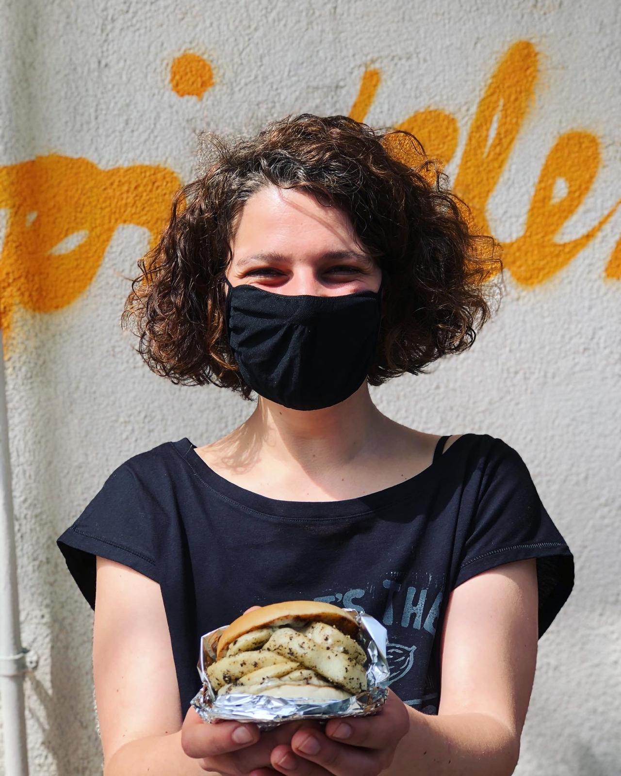 Pickles, restaurantul fondat de Alexandra Blaș, care oferă acel comfort food de care avem cu toții nevoie