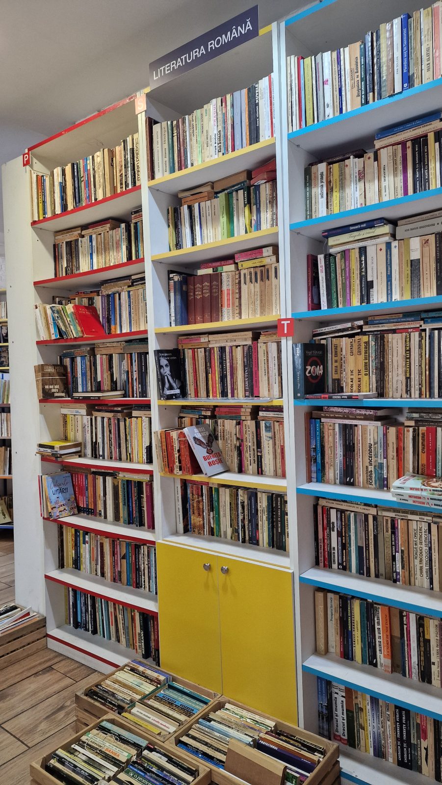 Cultura la 10 lei: povestea din spatele celui mai mare anticariat din România