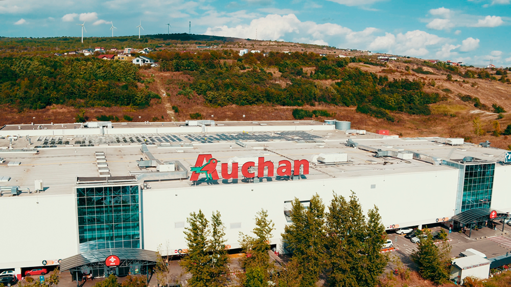 În 2024, Auchan a redus la jumătate emisiile generate de consumul de energie, conform celui mai rece...
