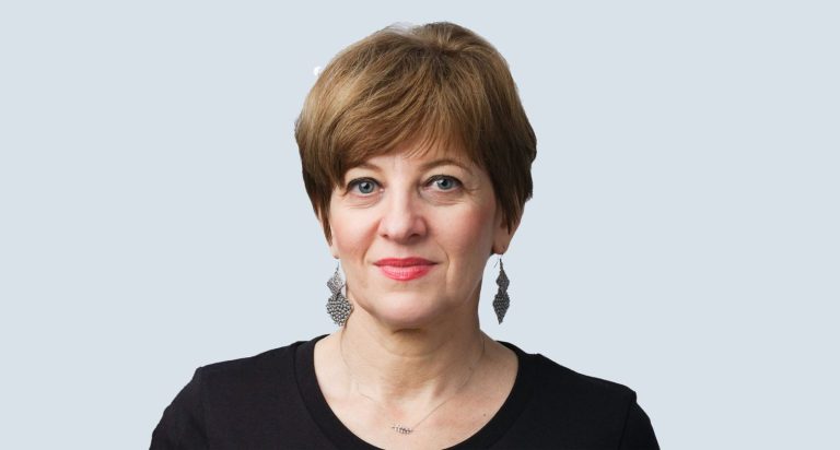 Oana Gheorghiu, Daruieste Viata