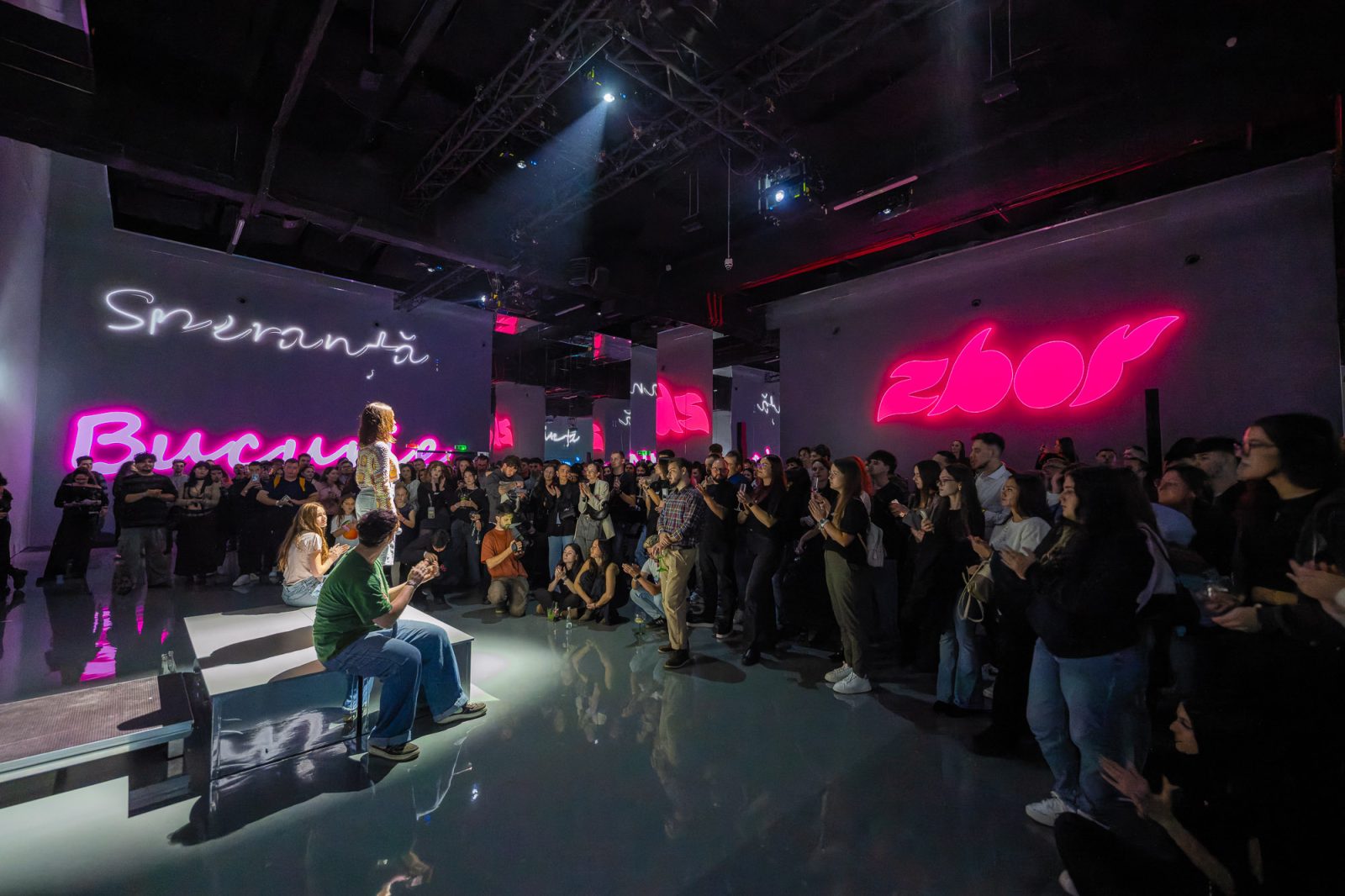 Photo credit ©Mihnea Ratte 815