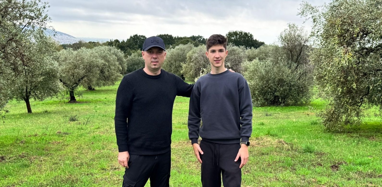 D’Olive, distribuitor român de ulei de măsline, a achiziționat o livadă de măslini în Creta