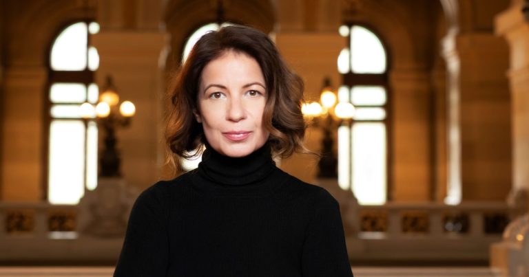 Catalina Roman, CEC Bank