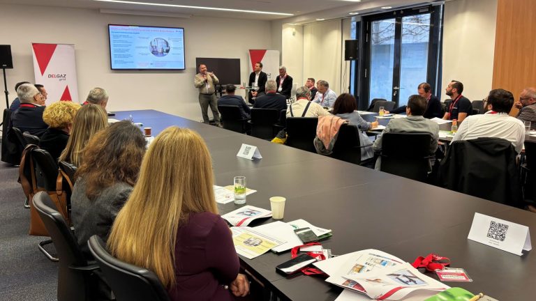 Masa rotunda gaze verzi 4