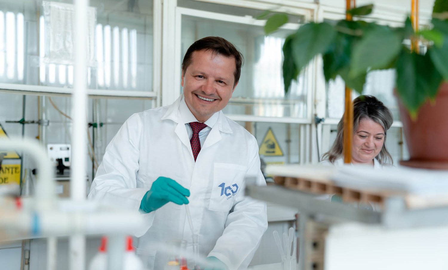 Stefan Vuza - Chimcomplex