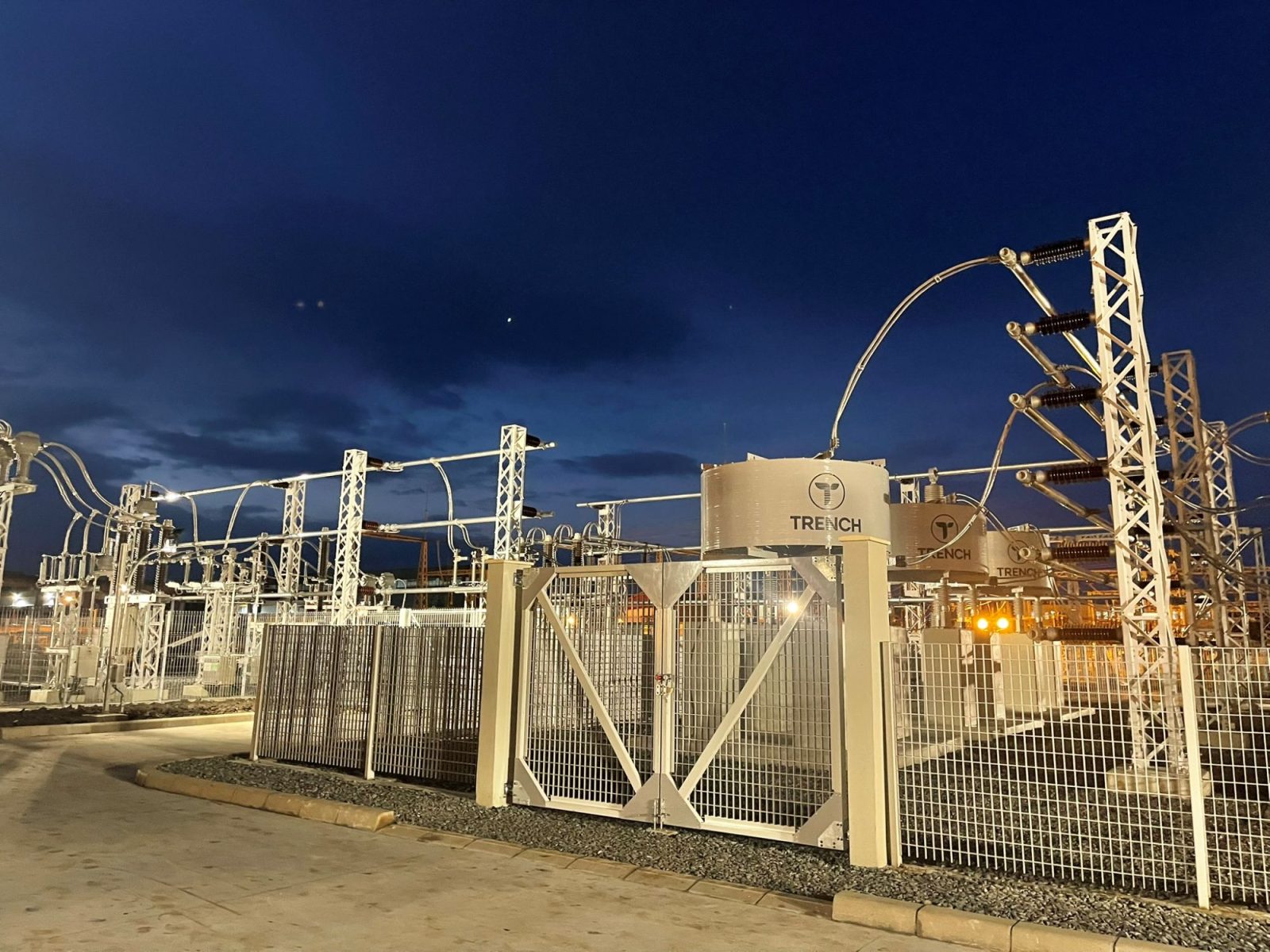Prima instalație de compensare a energiei reactive de tip STATCOM, pusă în funcțiune la Sibiu 4 energie electrica statie de transformare transelectrica sibiu statcom curent 4