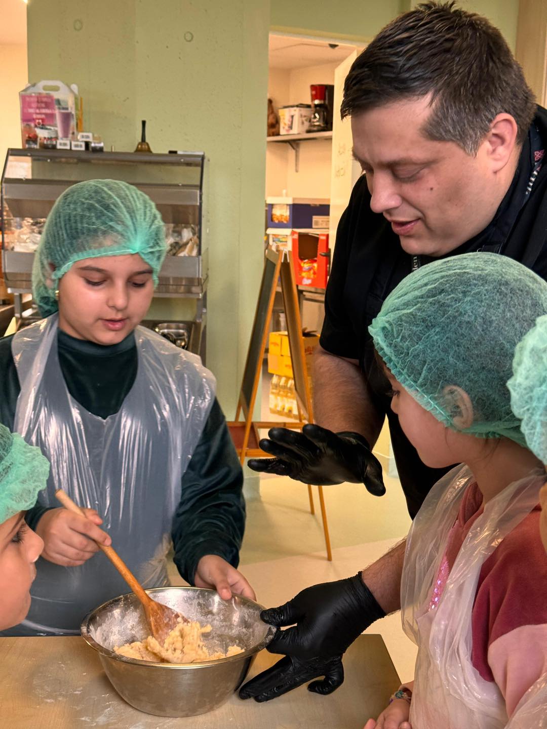 herbalife family foundation donatie ana si copiii 2025 4