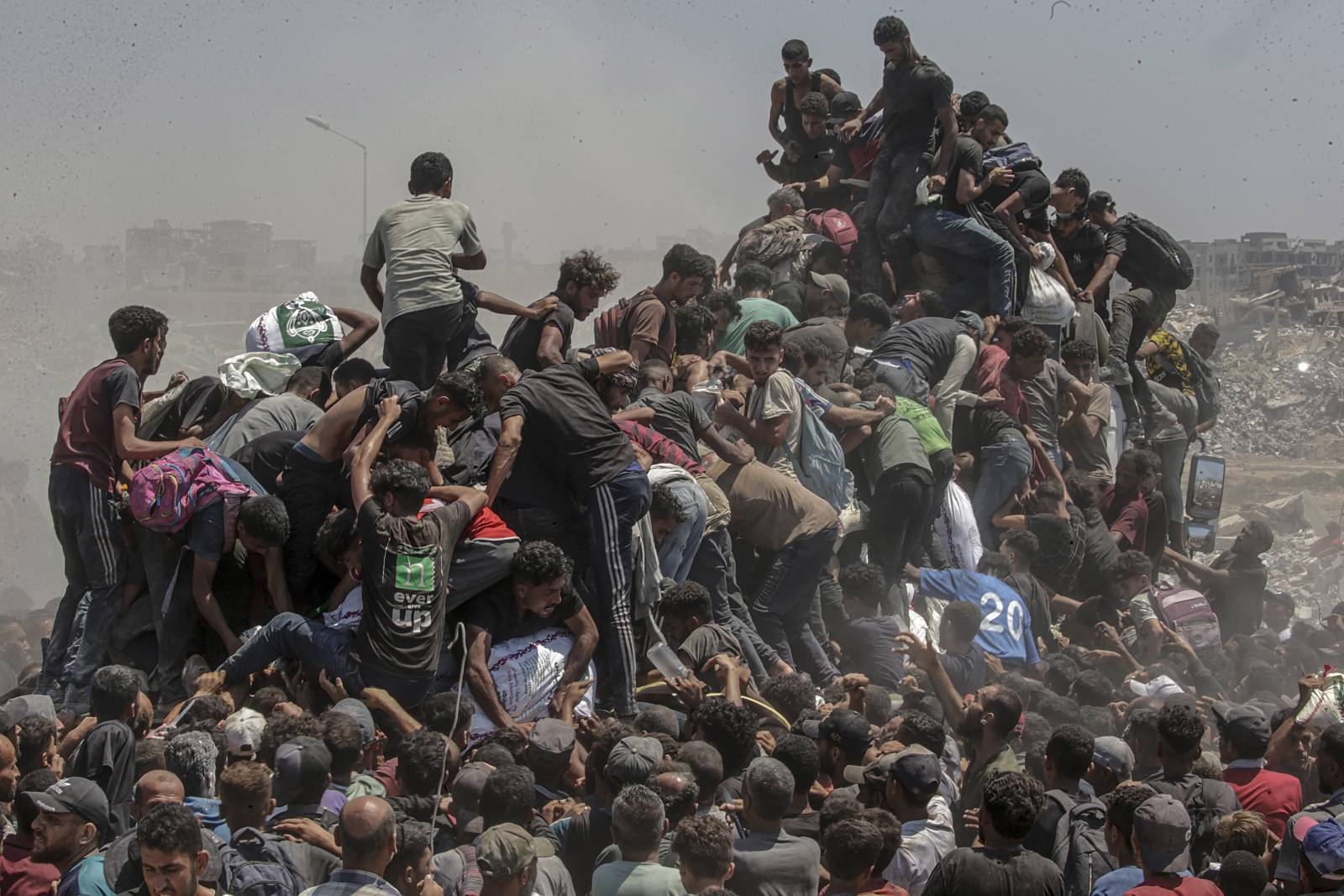 002 World Press Photo of the Year Finalist Saber Nuraldin EPA Images