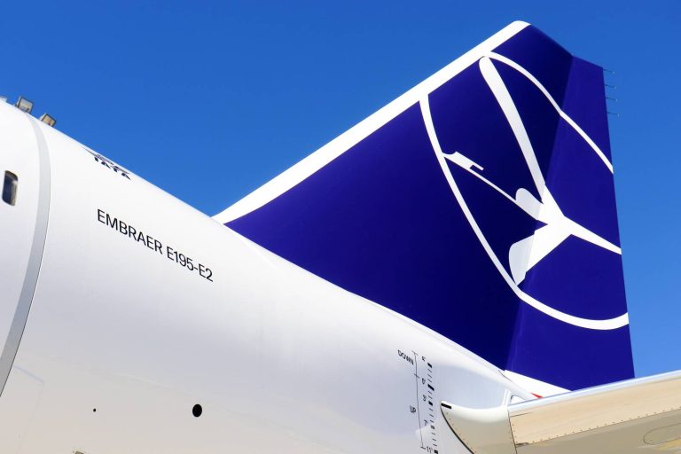 Prezent in aer din 1929 transportatorul polonez LOT este a 11 a cea mai veche companie aeriana din lume