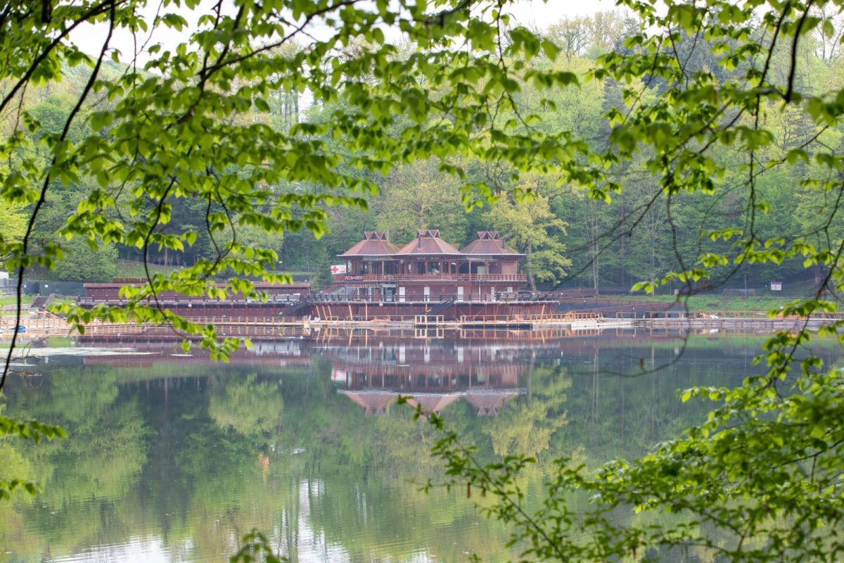 shutterstock 2155081731