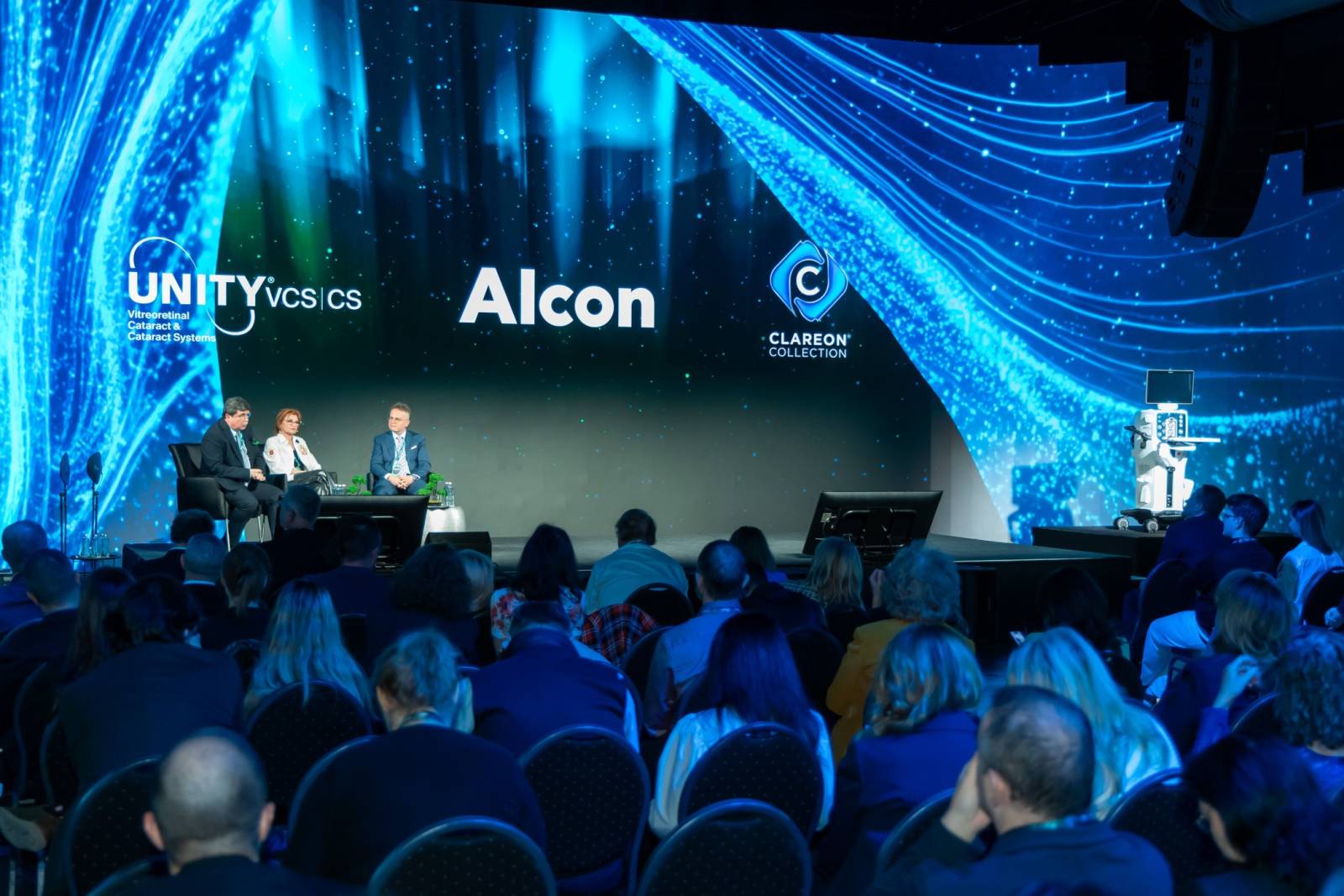 Alcon și MullenLowe România aduc o nouă perspectivă asupra inovației medicale printr-o experiență imersivă