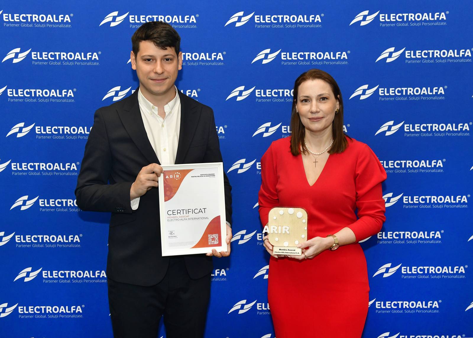 Electro-Alfa International se alătură Asociației Române pentru Relația cu Investitorii 3 Elena Rosca Vlad Obreja FINAL online