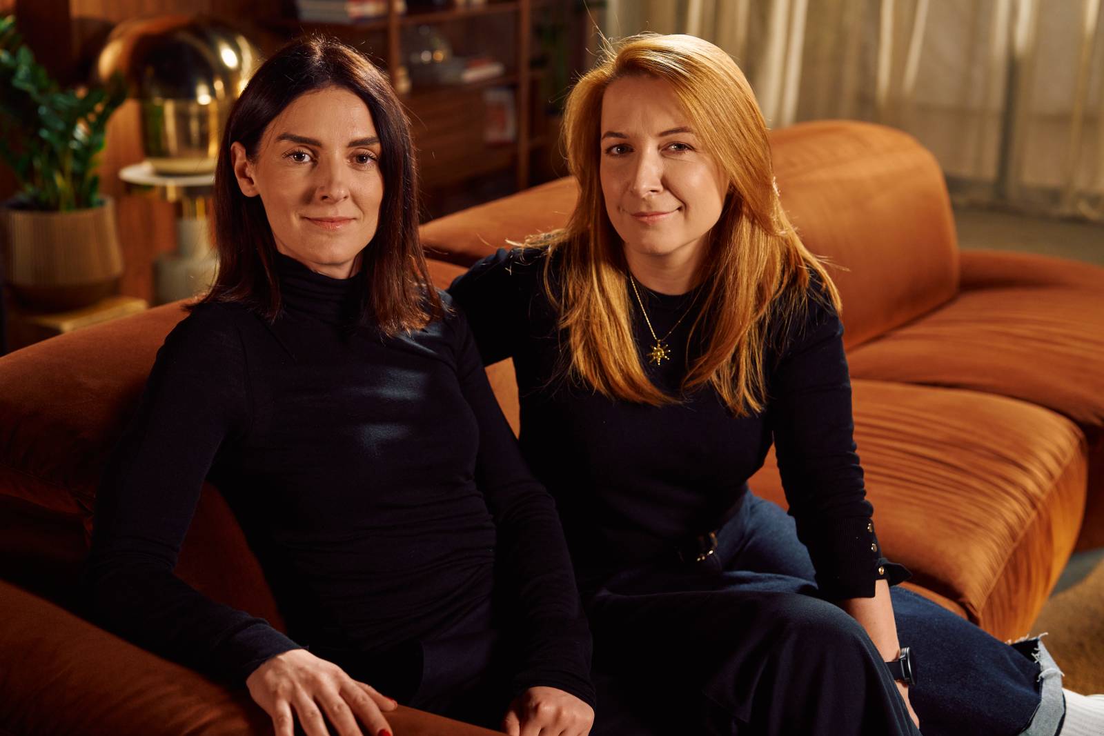 Ioana Filip, fondator și director creativ International Waters, și Andreea Tudoran, managing director, International Waters