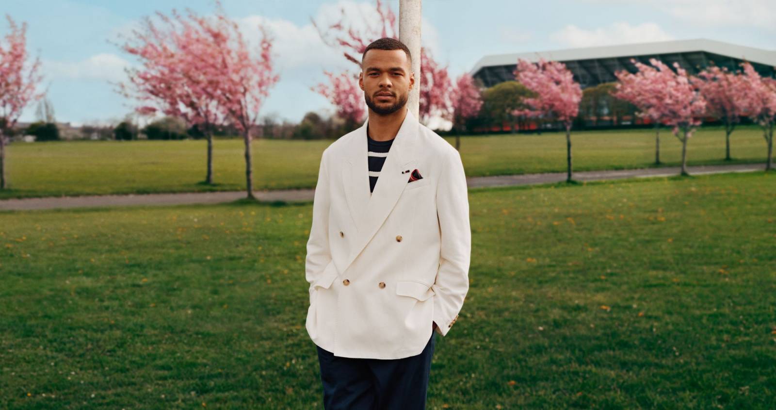 Tommy Hilfiger și Liverpool FC aduc stilul prep într-o vară emblematică a fotbalului 3 Tommy Hilfiger și Liverpool FC aduc stilul prep într-o vară emblematică a fotbalului