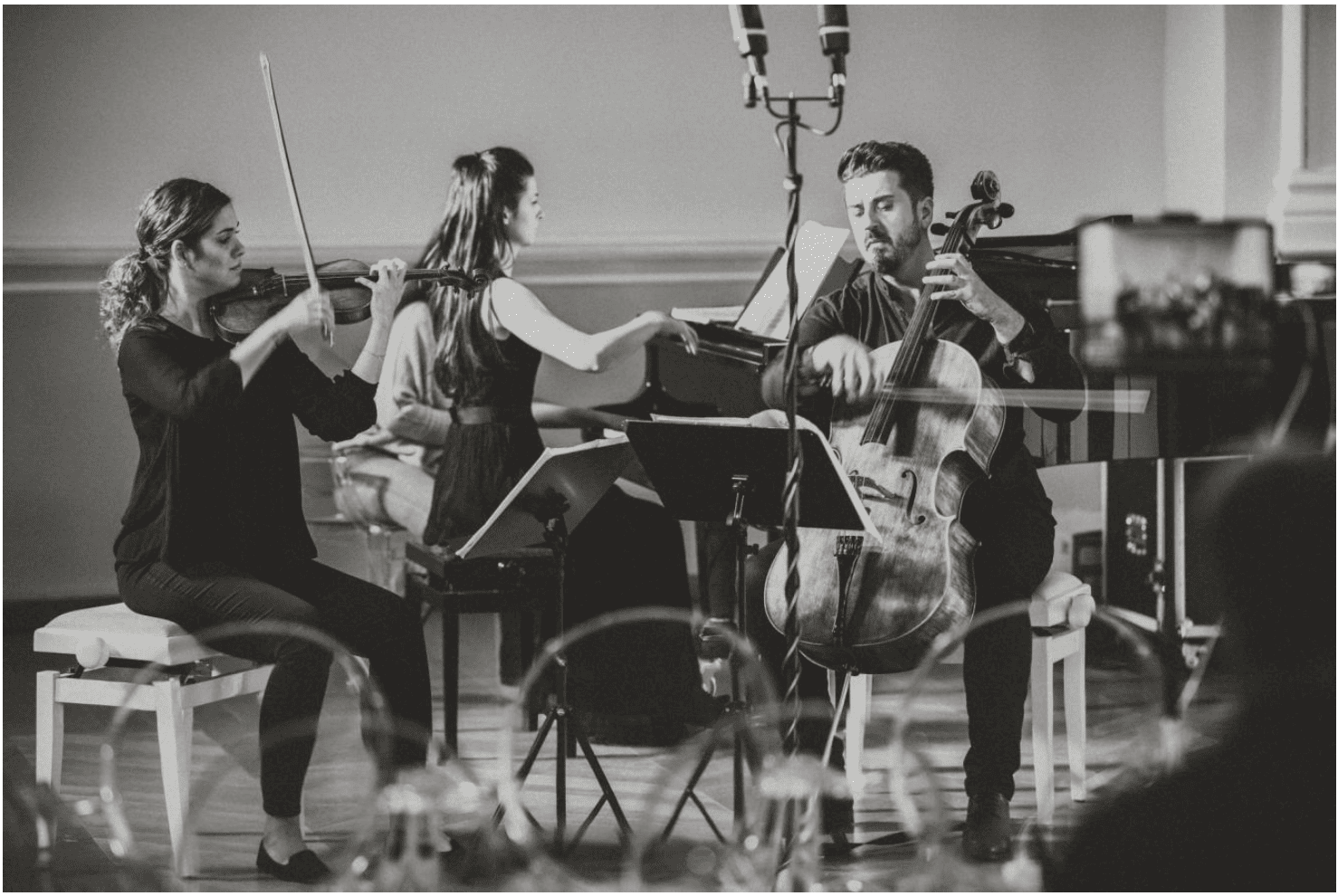 Azi începe București: Festivalul Internațional ISCM WORLD NEW MUSIC DAYS 2026 – „Columna Infinită” 6 Trio Larson c. Rares Helici Tudor Troanca