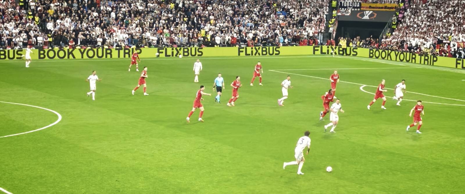 Cum se simte un supermeci de Cupă Europeană: Finala Europa League la Istanbul 2026 5 UEFA Europa League Finala Instanbul Foto Cristi Dorombach