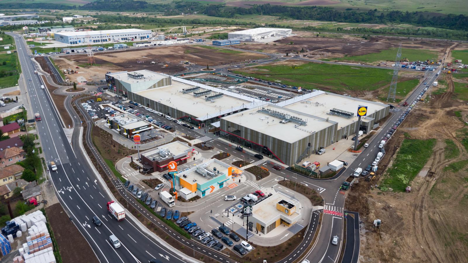 Nhood România susține deschiderea URBANO Shopping & Living, un proiect major pentru retailul regional 2 URBANO Shopping Living Nhood 2