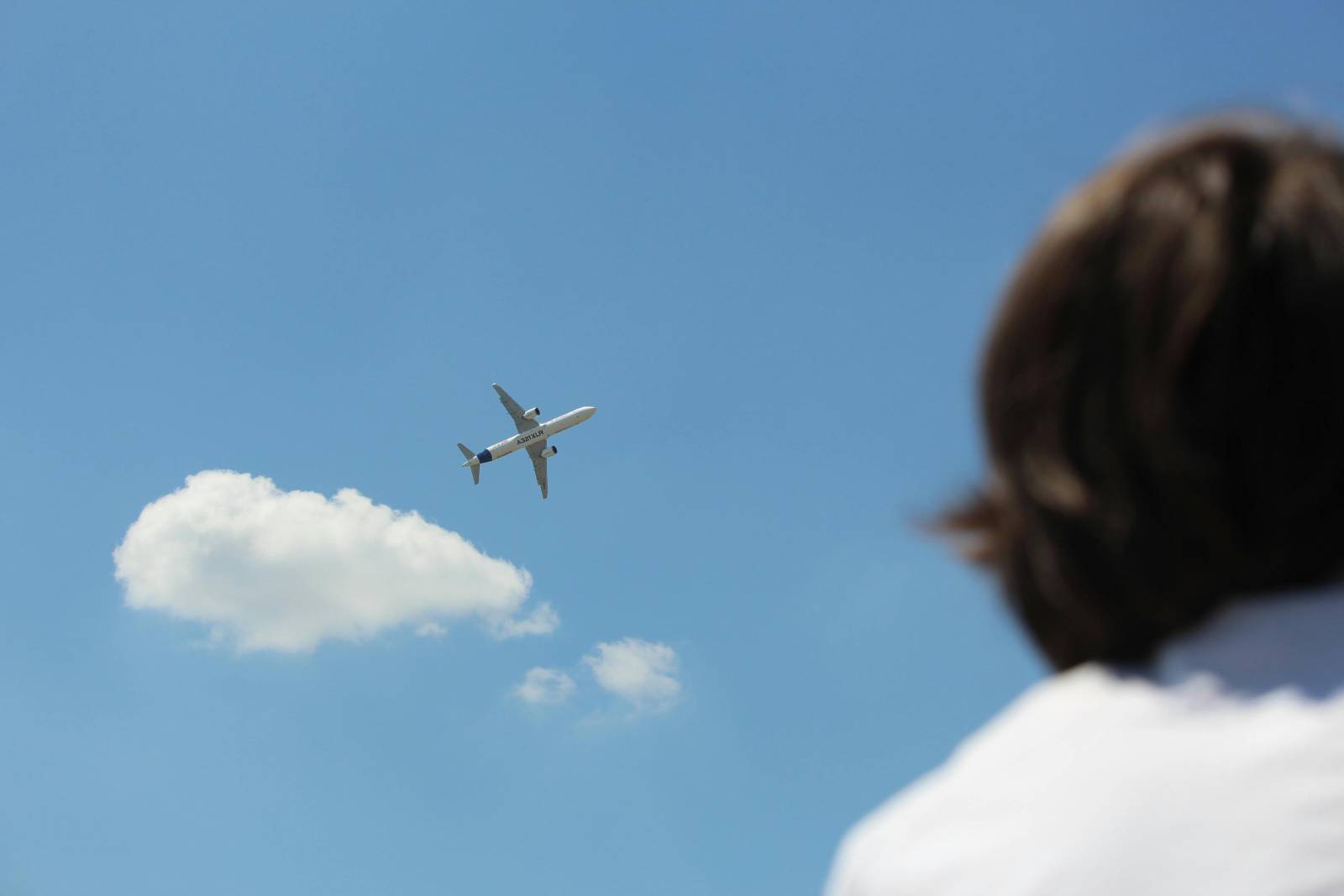 Ce fac românii în minivacanța de 1 iunie: escapade la început de vară 3 calatorii avioane turism transport kiwi.com