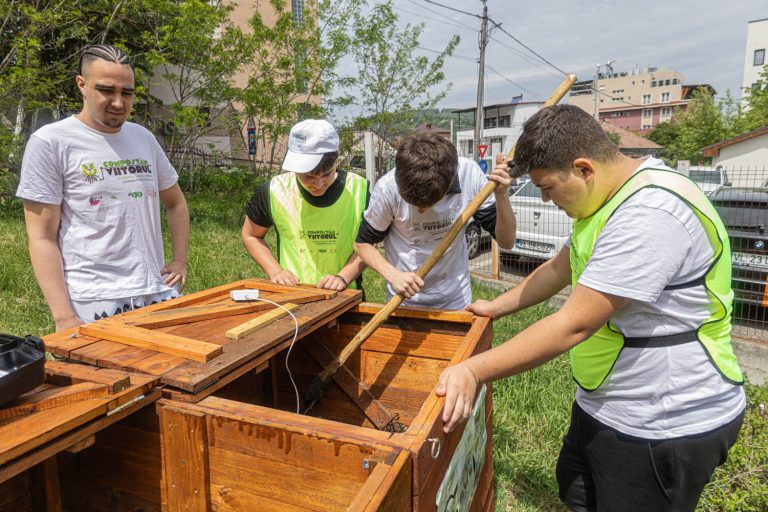 compostor automatizat