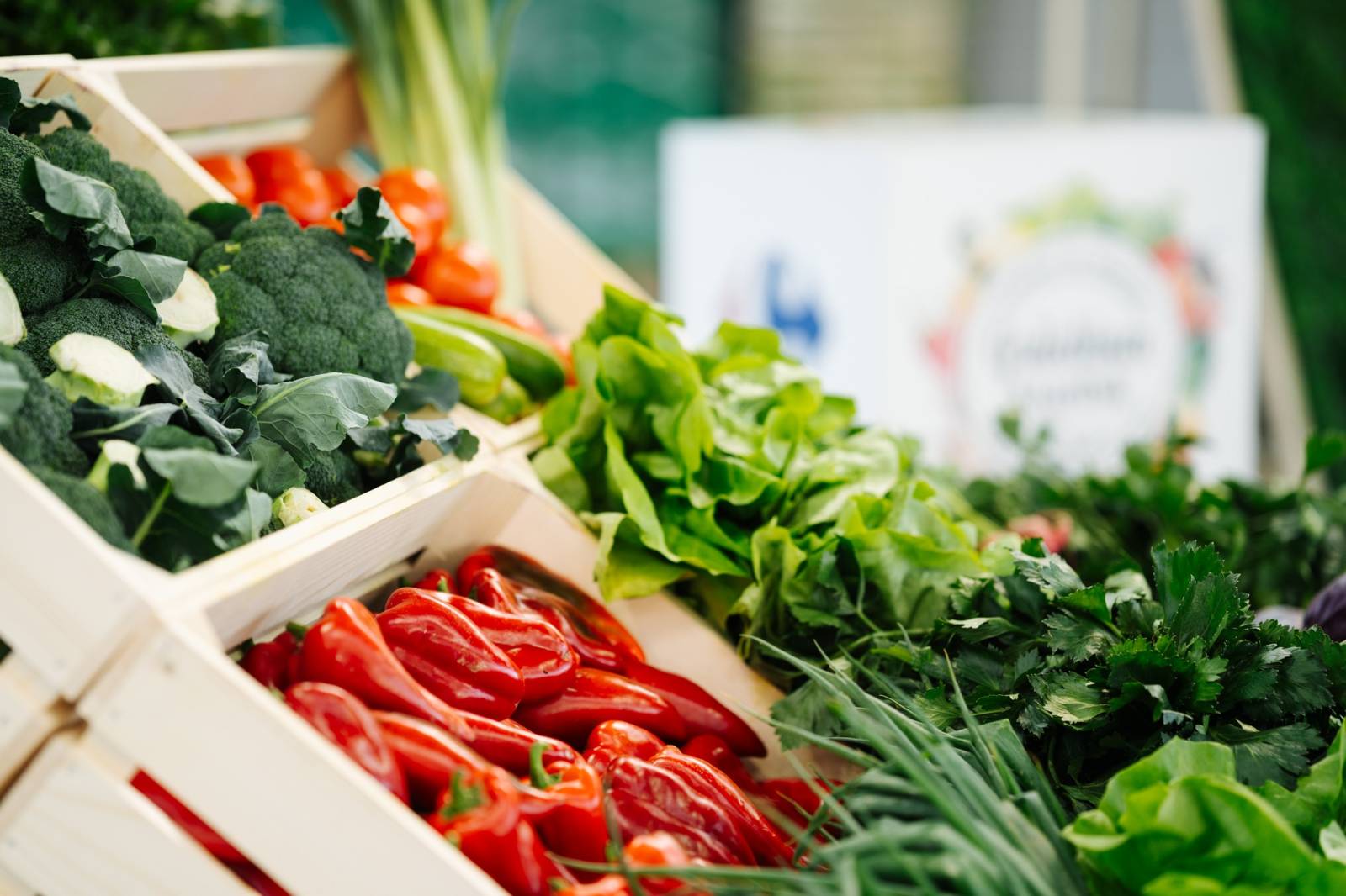 Carrefour Romania oprește importurile pentru categoriile de legume și fructe de sezon 3 11