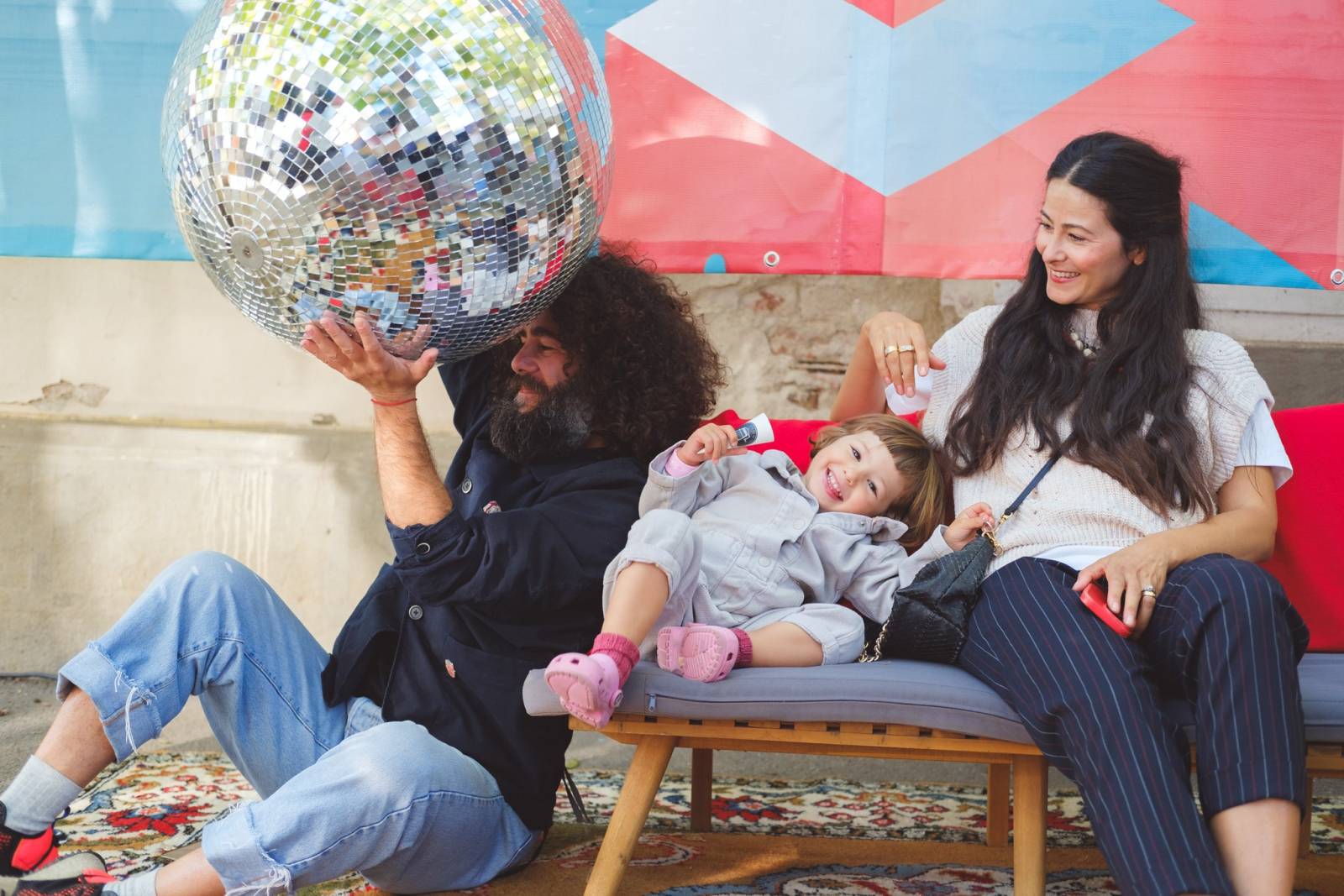 Antreprenoriat creativ pentru comunitate: Iulian Văcărean, fondatorul asociației E Ceva Bine și omul din spatele festivalului Femei pe Mătăsari 2 483069422 1208420957522876 1099176620156933497 n