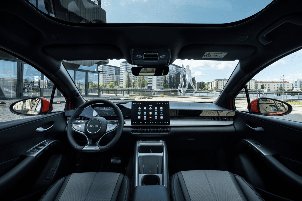 BYD a lansat modelul Dolphin G DM-i 2 Dolphin G DM i 1
