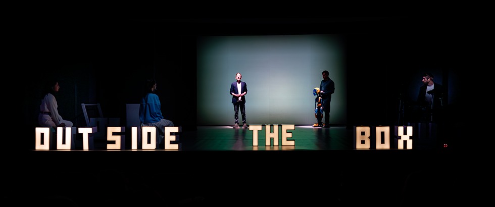 Harta lui Elian, primul spectacol din România dedicat copiilor cu dislexie și dificultăți de învățare, trei reprezentații la Teatrul EXCELSIOR 3 Harta lui Elian. foto Vornehm Volker 18