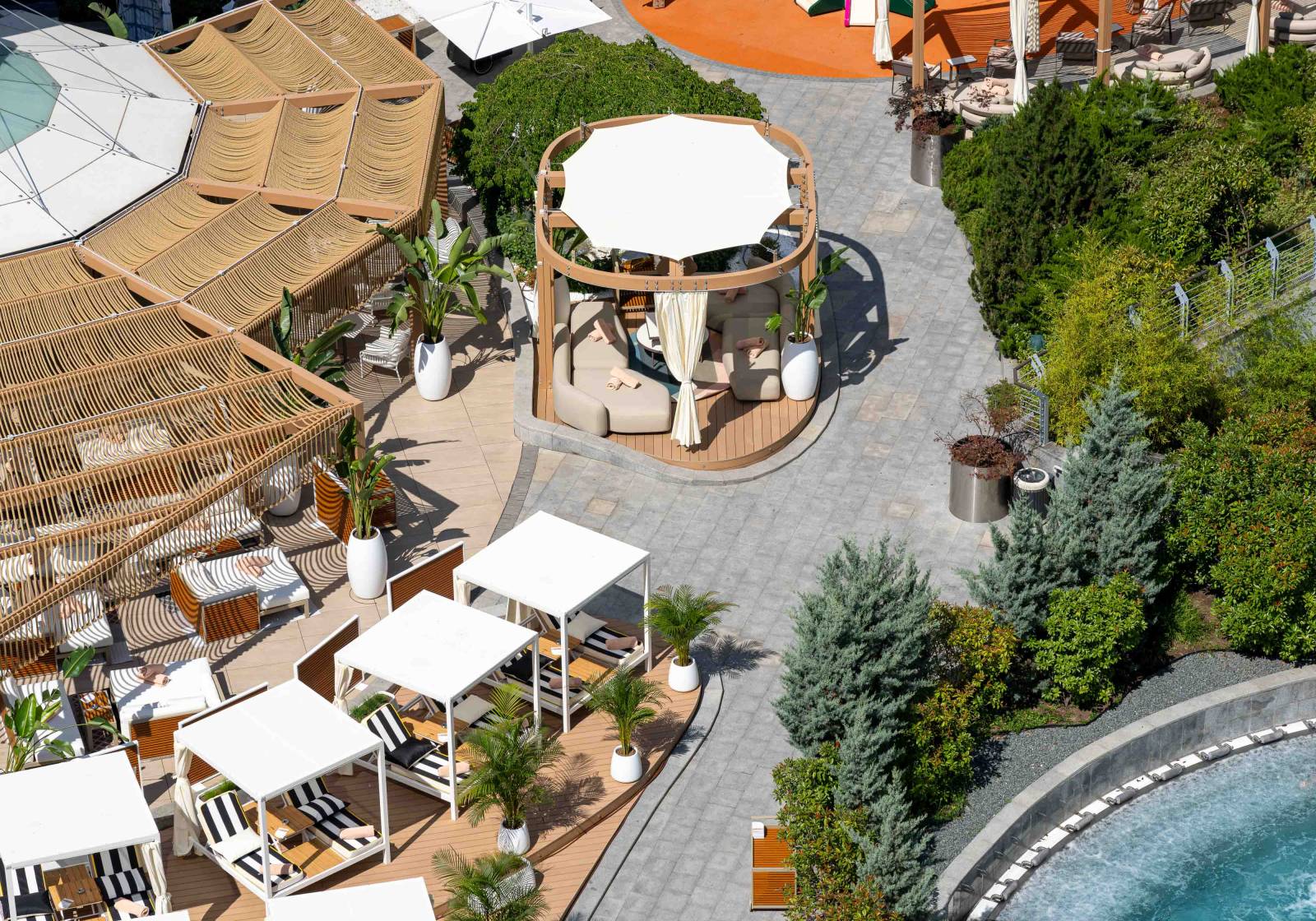 Nami Beach Club 1