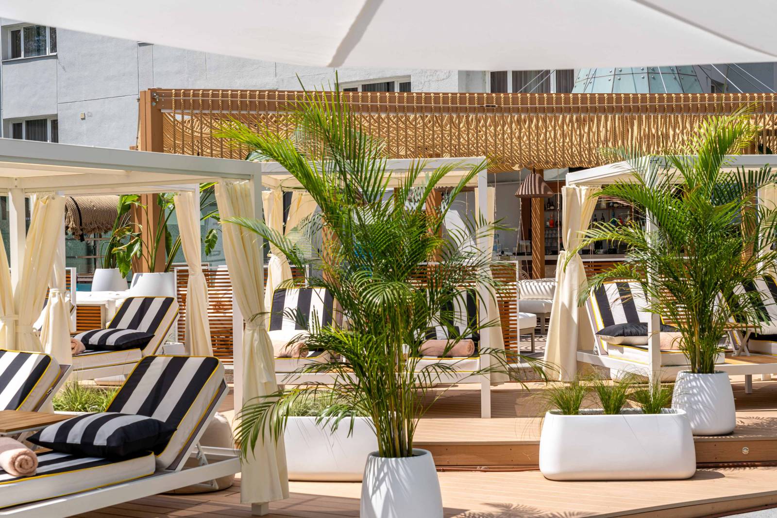 Nami Beach Club 2