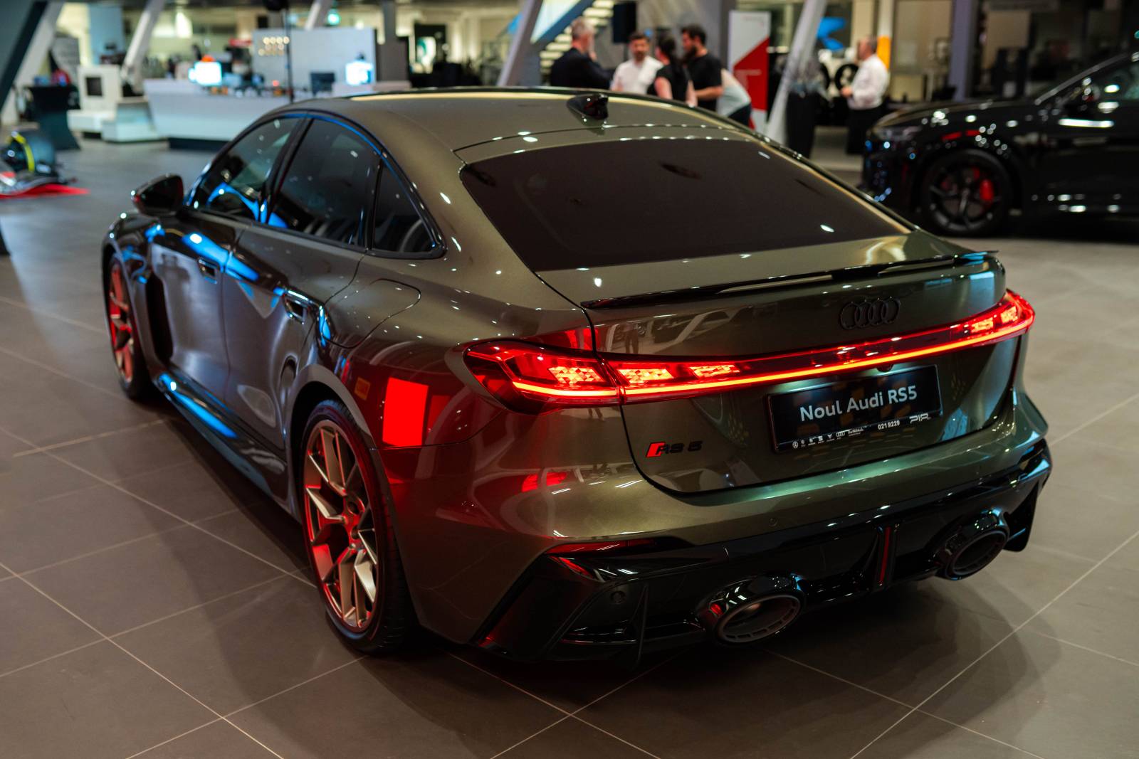 Porsche Inter Auto aduce în avanpremieră noul Audi RS 5 la București