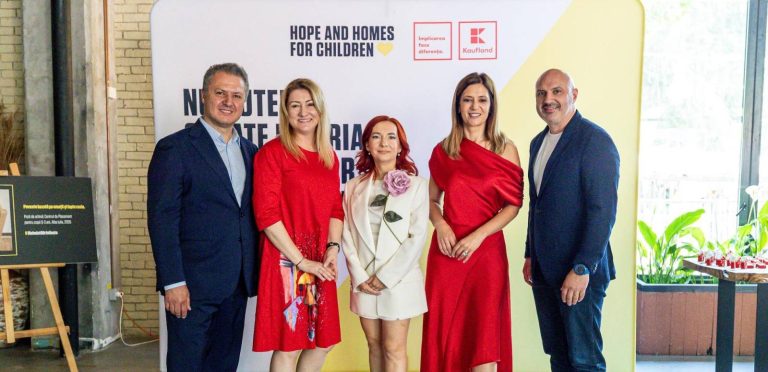 Stefan Darabus HHC Katharina Scheidereiter Kaufland Nicoleta Marcu HHC Amalia Enache Valer Hancas Kaufland e1782394182455
