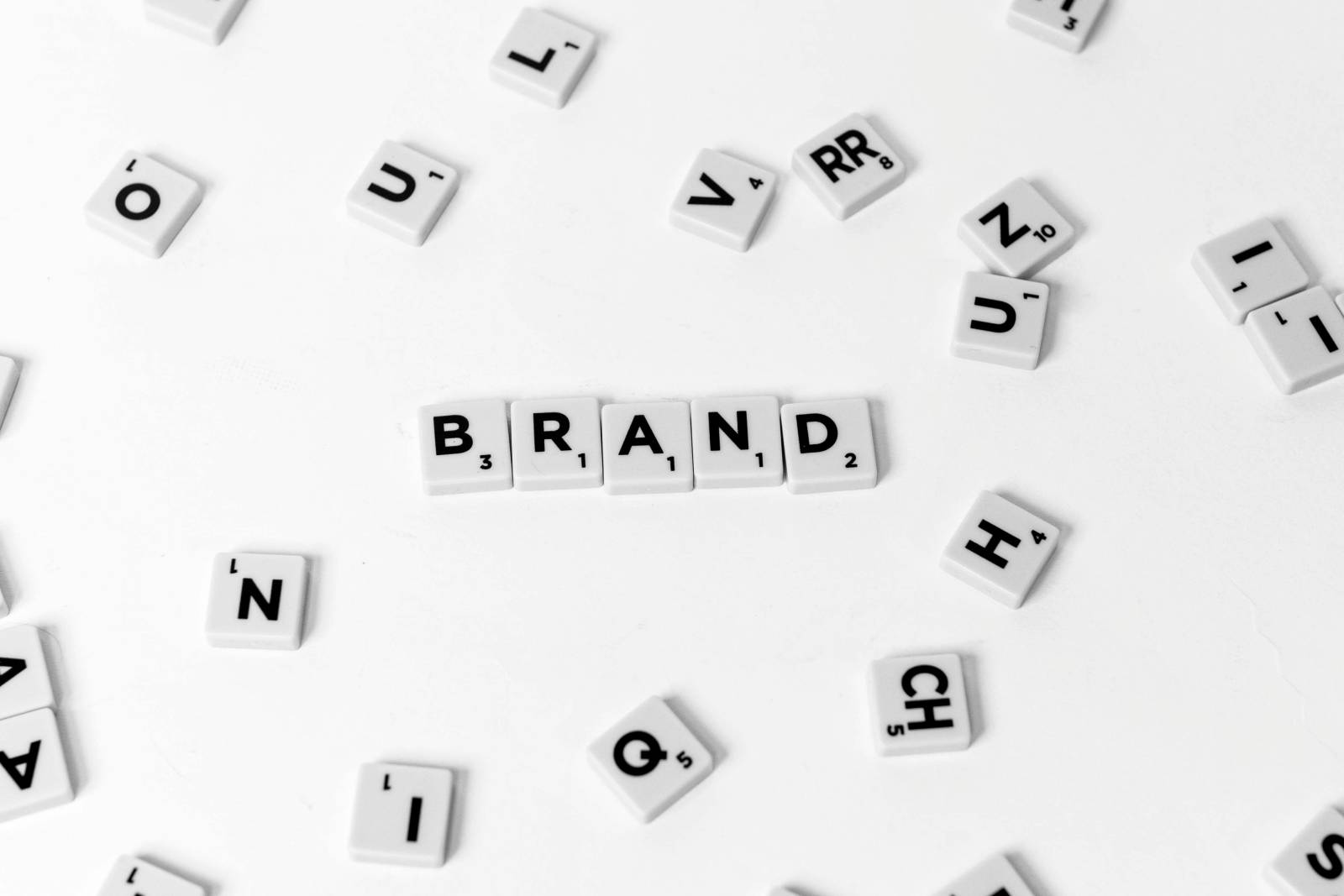 Influența de brand devine mai complexă datorită inteligenței artificiale 1 brand awareness reputatie companii