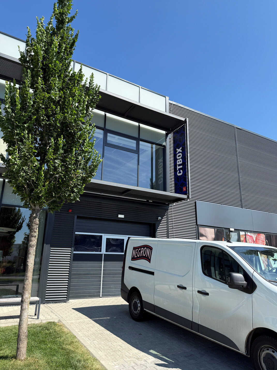 Negroni Trading se mută în CTBox, la CTPark Bucharest West 1 ctp negroni